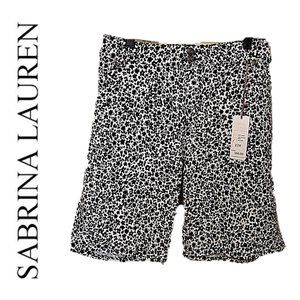 🌸 NWT SABRINA LAUREN PRINT SHORTS